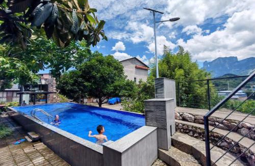 Yongding Resort | 张家界天门山伴田居民宿
