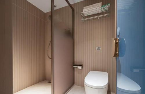Yichang Hotel | 御景假日酒店