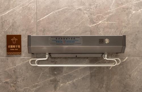 Qingxiu Hotel | 怡程酒店南宁东站华丰城爱琴海城市广场店