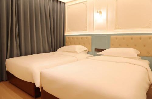 Xiaodian Qu Hotel | 怡致酒店太原长治路学府街地铁站店