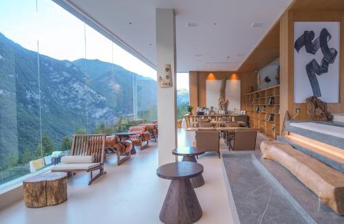Enshi House | 恩施大峡谷仓吉春舍Spring Homestay
