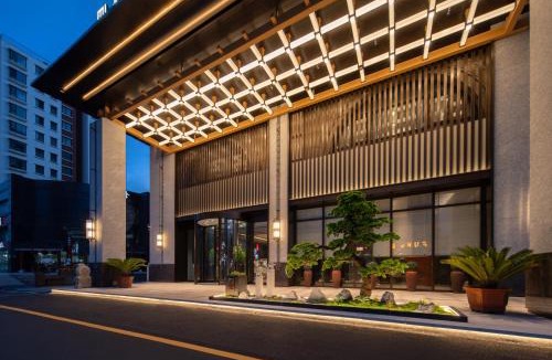 Chengyang Hotel | 悦致酒店青岛城阳万象汇正阳中路店
