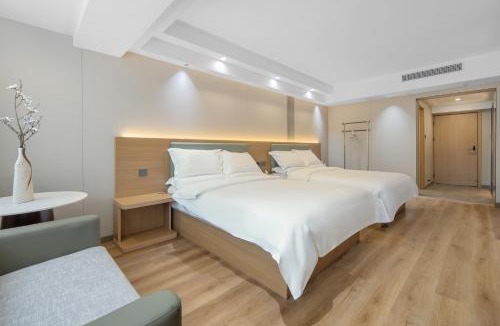 Chenghua Hotel | 成都悦客智选酒店