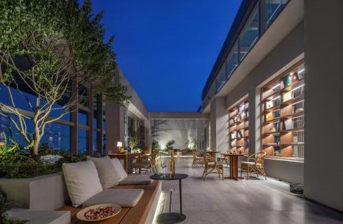 Chengdu Hotel | 成都星天外酒店