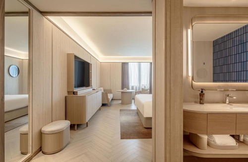 Chengdu Hotel | 成都高新电子科大桔子水晶酒店