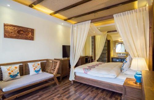 Dayan Old Town Hotel | 指云公馆Lijiang Mufu Royal Garden Resort半山观景民宿