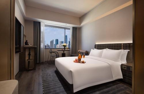 Wuchang Hotel | 曼居酒店武昌站洪山广场地铁站店