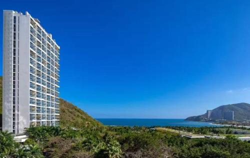 Xiaodonghai Apartment | 来咖海景民宿酒店三亚大东海半山半岛店