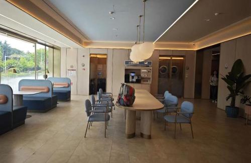 Downtown Hangzhou Hotel | 杭州灿佩棠酒店