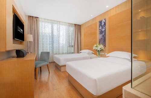Downtown Hangzhou Hotel | 杭州西湖6698水晶设计酒店