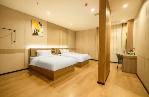 Chengdu Hotel | 枫婉假日酒店