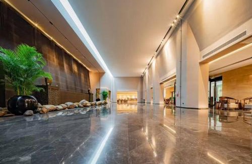 Donghu Qu Hotel | 格林缦旅大酒店八一广场一附院店