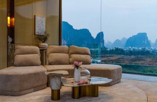 Ten Mile Gallery Hotel | 桂林阳朔良宿 LS Hotel Liangsu Yangshuo