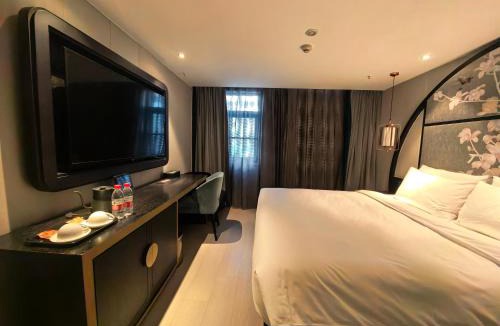 Yangpu Hotel | 桔子水晶上海五角场酒店