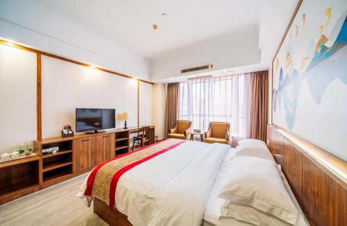 Qionghai Hotel | 椰风金隆酒店琼海银海路旗舰店