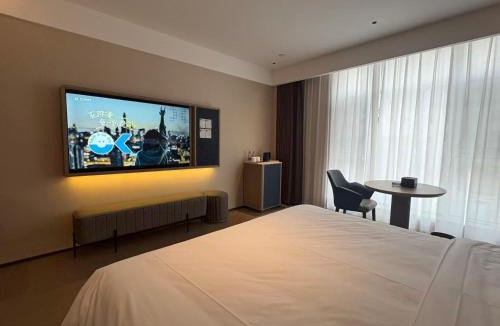 Chengqu District Hotel | 欢漫酒店大同古城火车站店