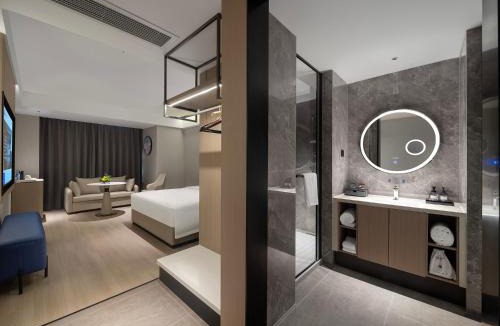 Qiaocheng Qu Hotel | 欢漫酒店-亳州康美中药城店