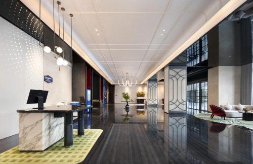 Chaonan District Hotel | 汕头潮南希尔顿欢朋酒店