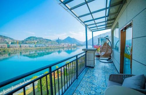 Chenzhou Hotel | 泊雅水镜民宿郴州资兴东江湖店