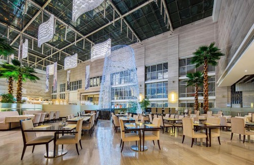 Taishan Hotel | 泰安宝龙艺珺酒店