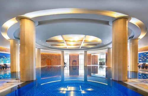 Taishan Hotel | 泰安宝龙艺珺酒店