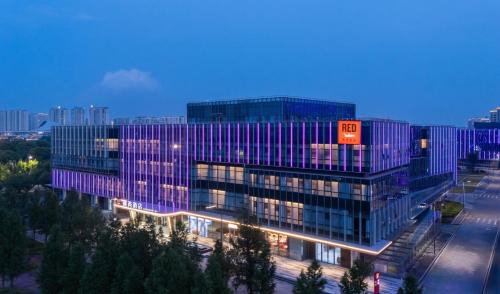 Jingjiang Hotel | 泰州靖江丽芮酒店 Radisson RED