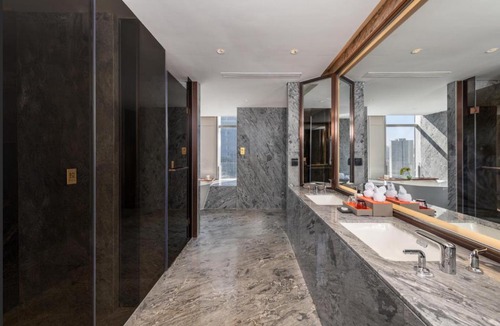 Lixia District Hotel | 济南环贸格兰云天国际酒店