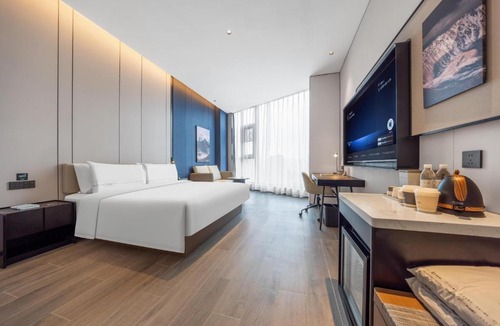 Meilan Hotel | 海口海南大学人民大道亚朵酒店