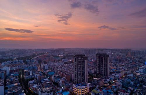 Honghe Hotel | 海悦巨幕影视酒店