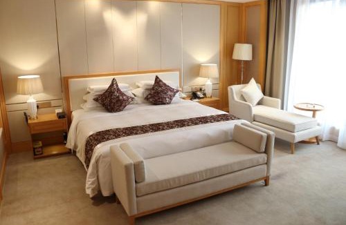 Xiangshan District Hotel | 淮北伯瑞特酒店