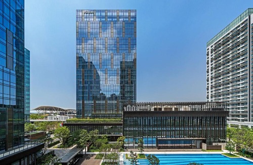 Shajing Hotel | 深圳国际会展中心希尔顿酒店 前海华发冰雪世界店 Hilton Shenzhen World Exhibition & Convention Centre Qianhai Snow World