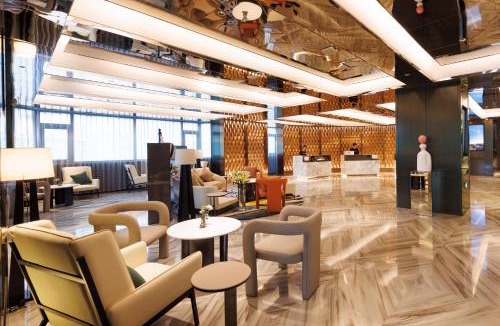 Huaqiang North Hotel | 深圳福田华强北步行街亚朵酒店