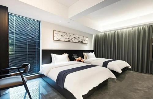 Yongding Hotel | 牛管家现代客栈