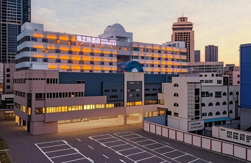Zhuhai Gongbei Hotel | 珠海 海之珠丨GlobalRomanticPearl酒店-拱北口岸珠海站店 早餐7点到11点 免费自助洗衣房 免费停车 免费健身房 外语翻译接待 步行海边 步行拱北口岸 步行珠海站