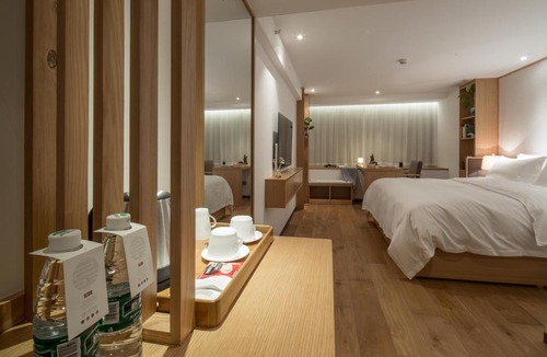 Jiang Bei Hotel | 白云亲舍酒店 重庆大石坝地铁站店