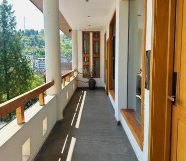 Xiangxi Hotel | 笠泊山居精品民宿