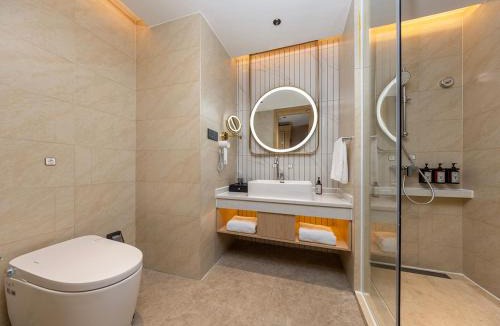 Meilan Hotel | 维也纳国际海口美兰国际机场店