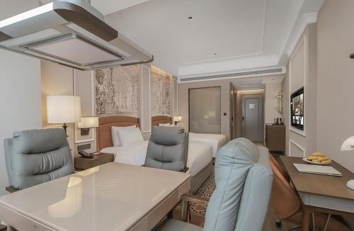 Wuhan Hotel | 维也纳国际酒店经典版武汉天河机场盘龙城地铁站店