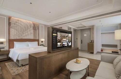 Wuhan Hotel | 维也纳国际酒店经典版武汉天河机场盘龙城地铁站店