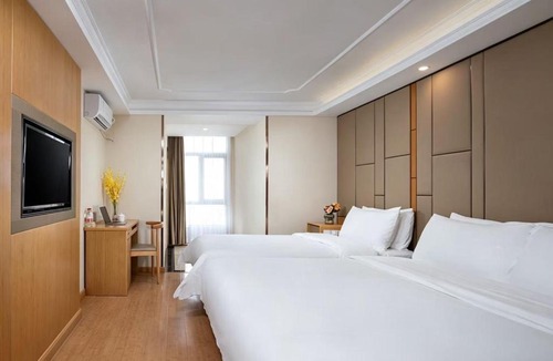 Shijingshan Hotel | 维也纳酒店北京万达首钢园东八角游乐园地铁站店