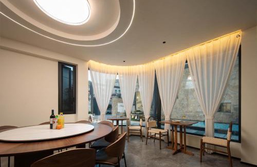 Jinyun County House | 缙云仙屋邸仙都景区店