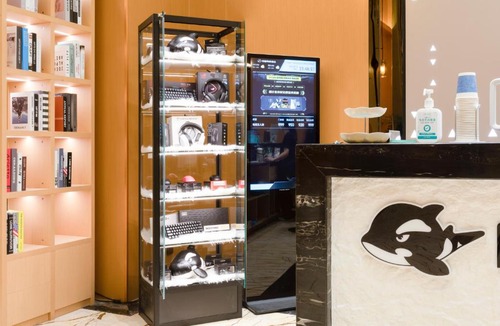 Baiyun Hotel | 网鱼电竞酒店大源涉外学院店