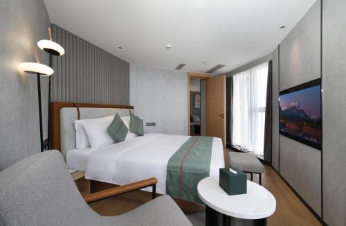 Nanshan Hotel | 艺龙玺程国际酒店深圳海雅缤纷城同乐南地铁站店