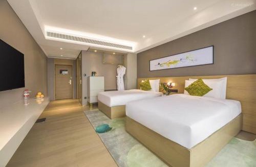 Gaoxin Hotel | 花影里亲子家庭酒店近钟楼兵马俑Huayingli Parent-Child Family Hotel Near Bell Tower & Clay Figures