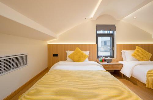 Chizhou Hotel | 花筑九华山悦漫云沐民宿