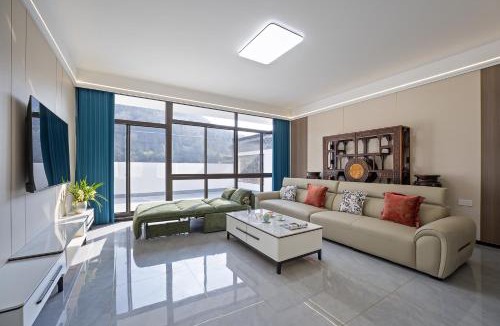 Tangchi House | 花筑庐江满山红遍民宿