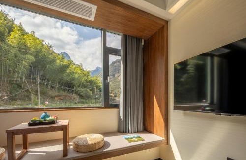 Huangshan Hotel | 花筑黄山仙都云庐民宿汤口南大门店