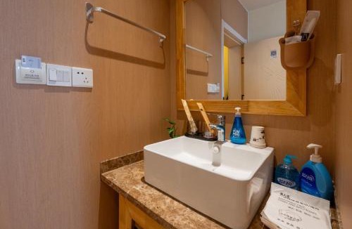 Suzhou Old Town House | 苏州枕窗听雨客栈平江路店 Homestay