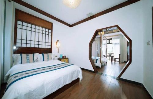 Fenghuang Hotel | 茶颜悦舍