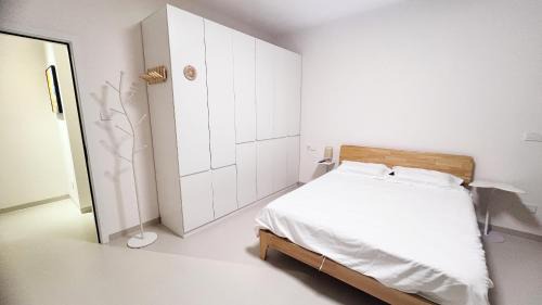 Zhuhai Apartment | 荷塘小筑